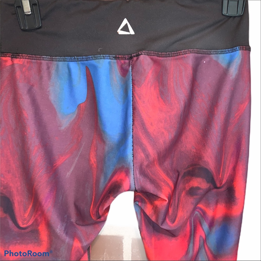 PRISMSPORT X Urban Outfitters | Marbled Leggings - Picture 8 of 9